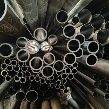 Honing seamless cylinder pipe of hydraulic cylinder in Application